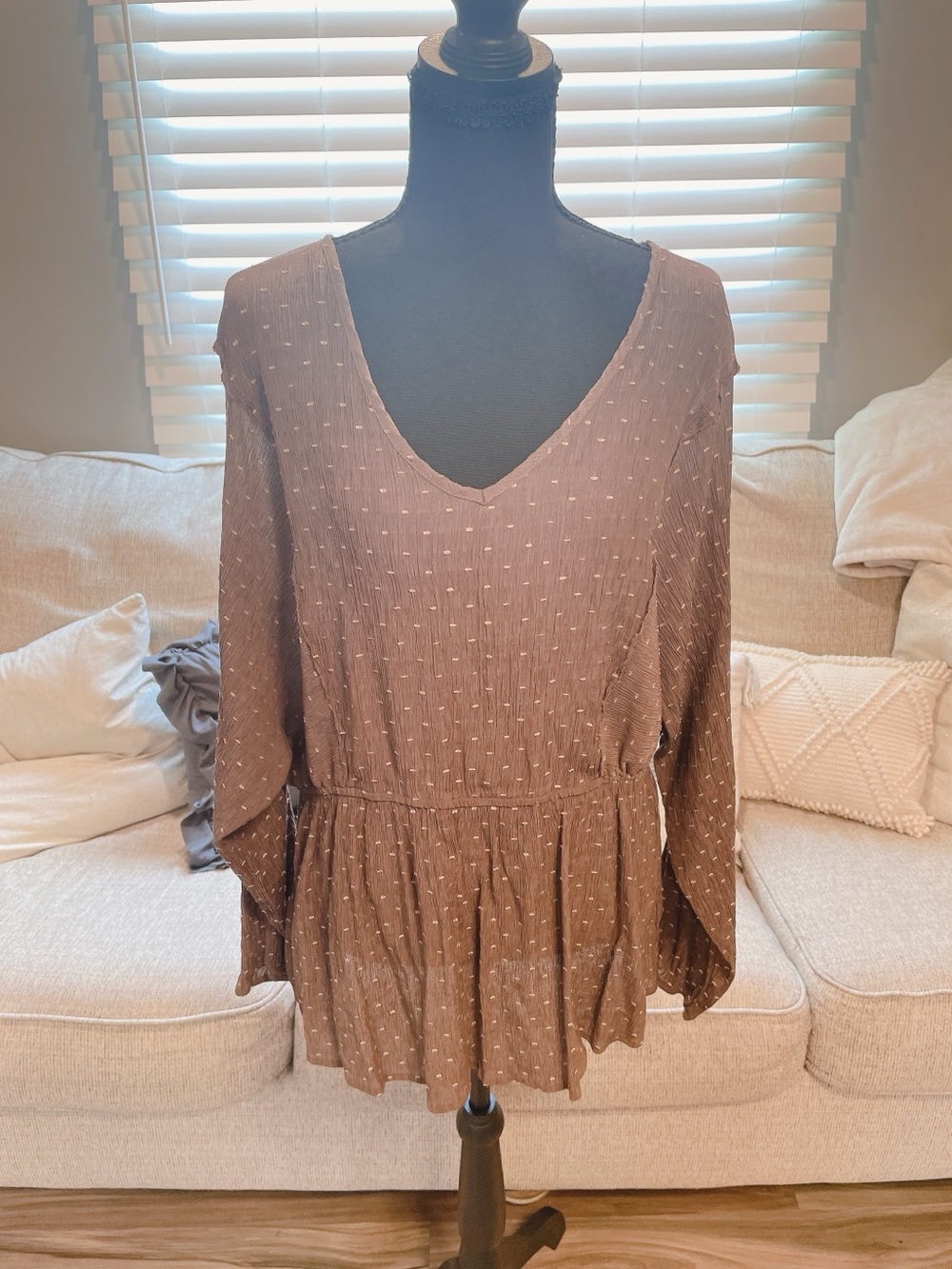 Gigio Plus Brown & Beige Swiss Dot Peplum Blouse Size 1X